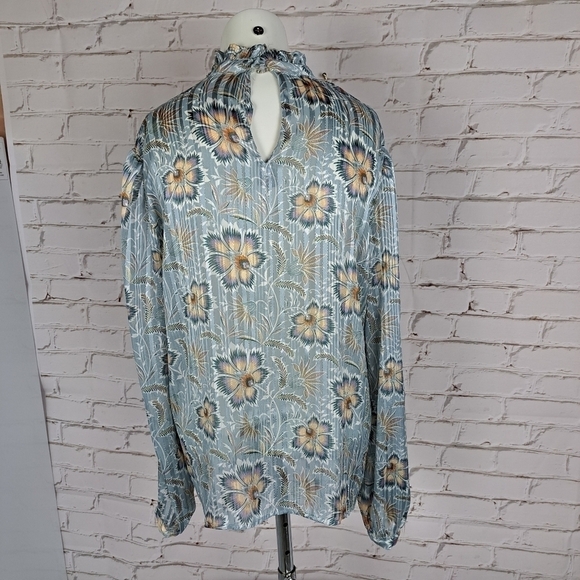 Mango Floral Print pleated Blouse - Picture 7 of 10
